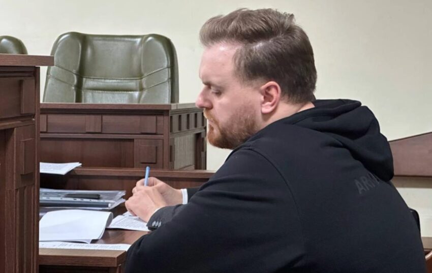 Новини України - Ексведучий каналів Медведчука вийшов з СІЗО під багатомільйонну заставу