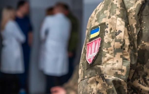 Новини України - У Ніжині невідомі побили військового