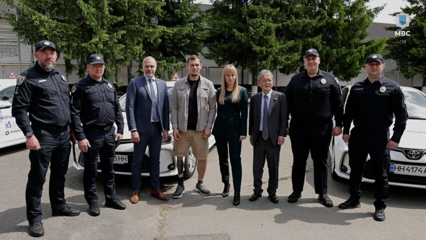 Безбар’єрні автошколи МВС отримали адаптовані автомобілі від ПРООН та Уряду Японії
