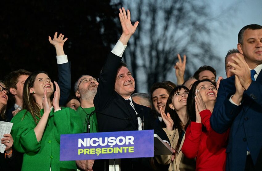 Новини світу - На виборах у Румунії лідирує проєвропейський кандидат