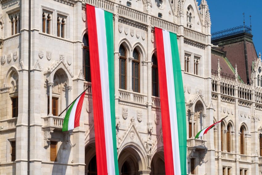 Новини світу - Опозиція в Угорщині випереджає партію Орбана на 7% - опитування