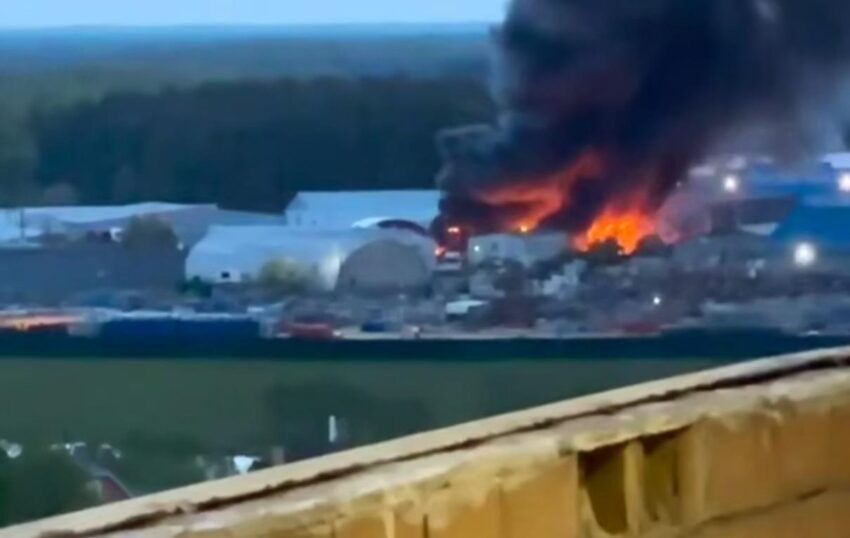 Новини світу - Під Москвою після вибухів спалахнули склади - ЗМІ