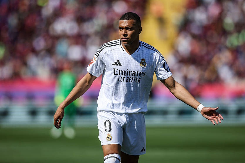 Новини спорту - ПСЖ подав до суду на Мбаппе, вимагаючи від гравця Реала грошову компенсацію