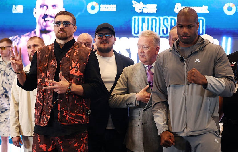 Новини спорту - Тренер Адам Бут поділився своїм баченням реваншу Усик - Дюбуа