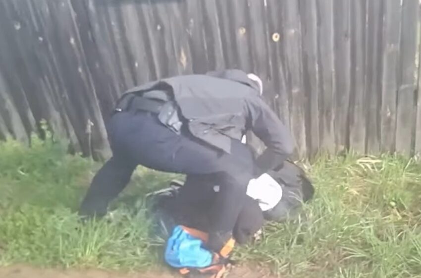 Новини України - В РФ затримали підлітків за "підготовку підпалу будівлі Міноборони"