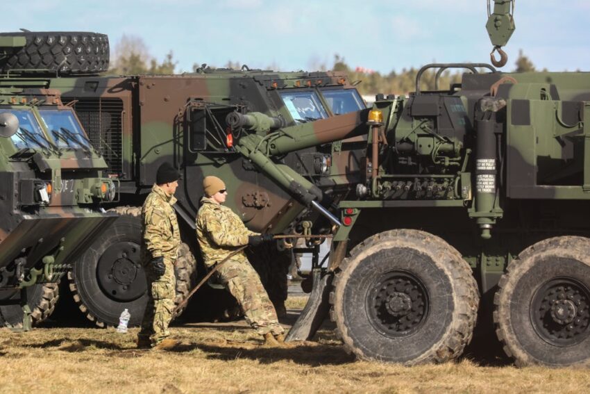 Новини світу - Влітку закінчується допомога США: що чекає Україну