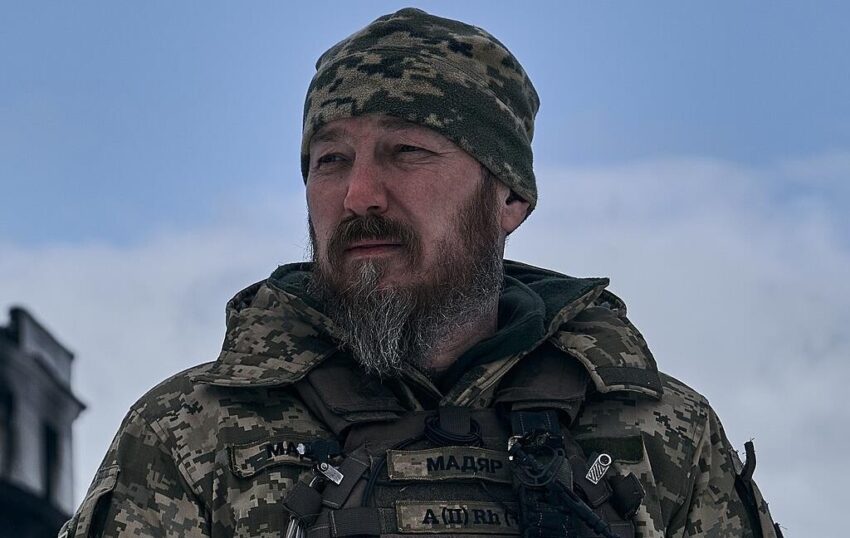 Новини України - Зеленський присвоїв командиру Птахів Мадяра звання Герой України