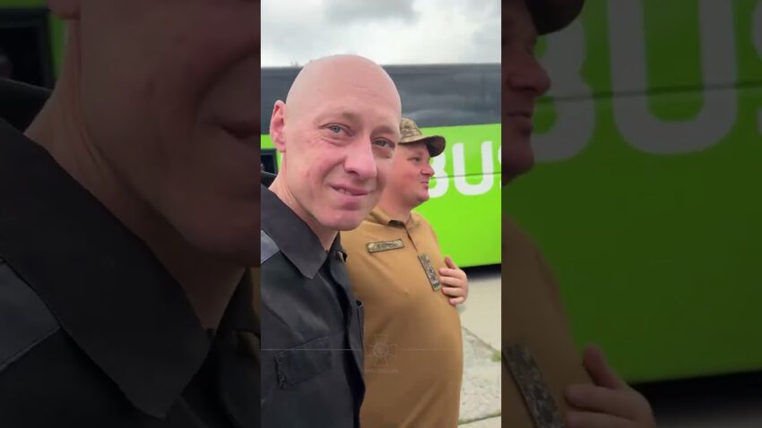 Довгоочікувані обійми та дзвінки додому