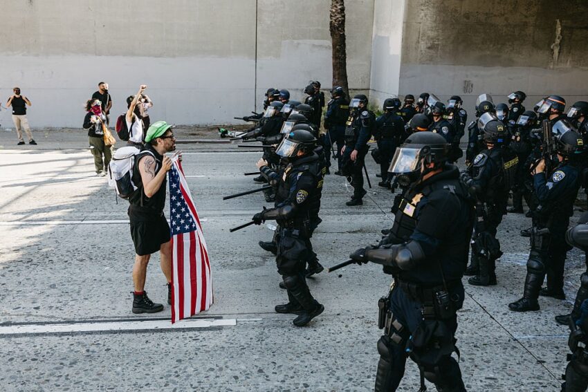 Новини світу - "Без королів". Новий масштабний протест у США
