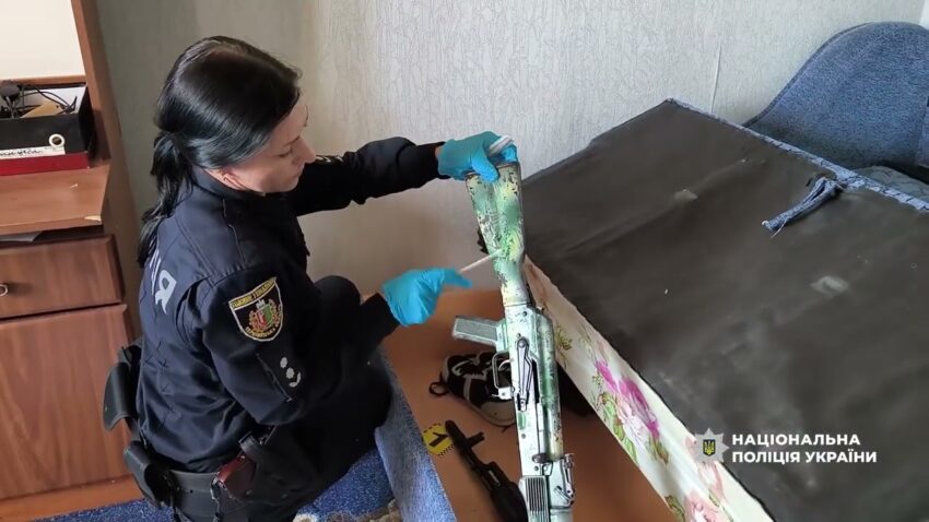 Нацполіція провела понад 940 обшуків з вилучення незаконної зброї та боєприпасів