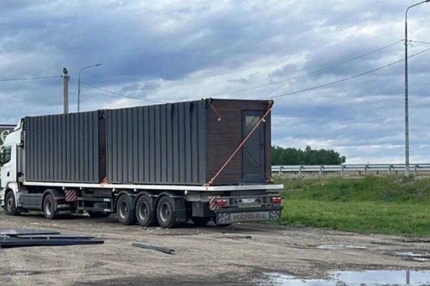 Новини світу - Під Іркутськом утворились кілометрові черги з фур