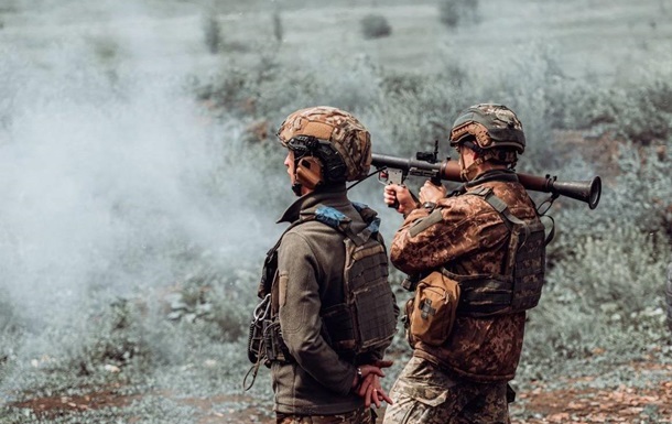 Новини України - Росіяни тиснуть на трьох напрямках - Генштаб