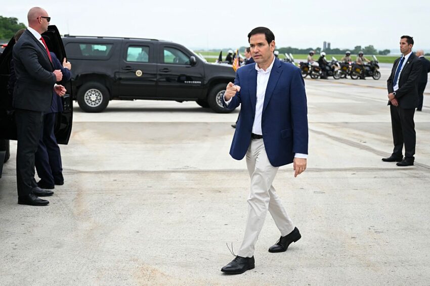 Новини світу - Скандал із привітанням. США та День Росії