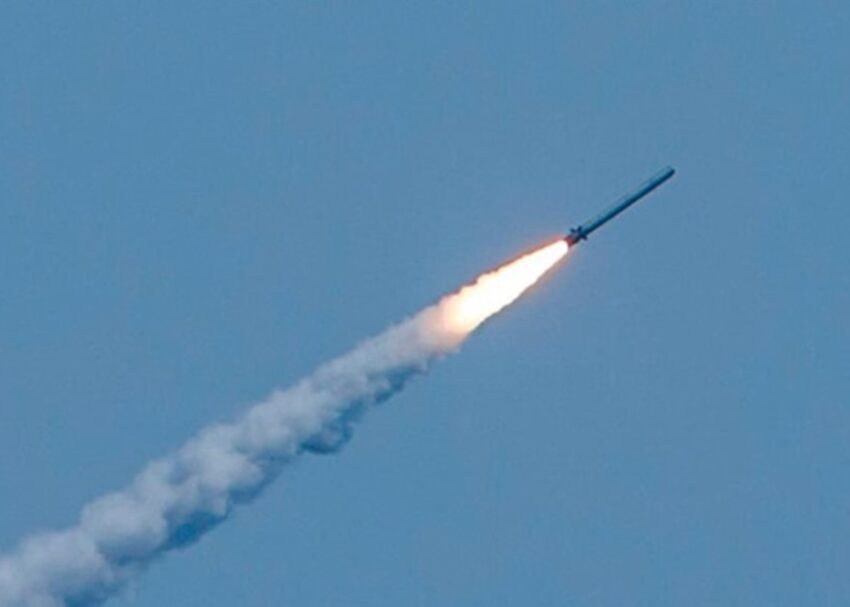 Новини України - Вибухи пролунали у Львові й Івано-Франківську