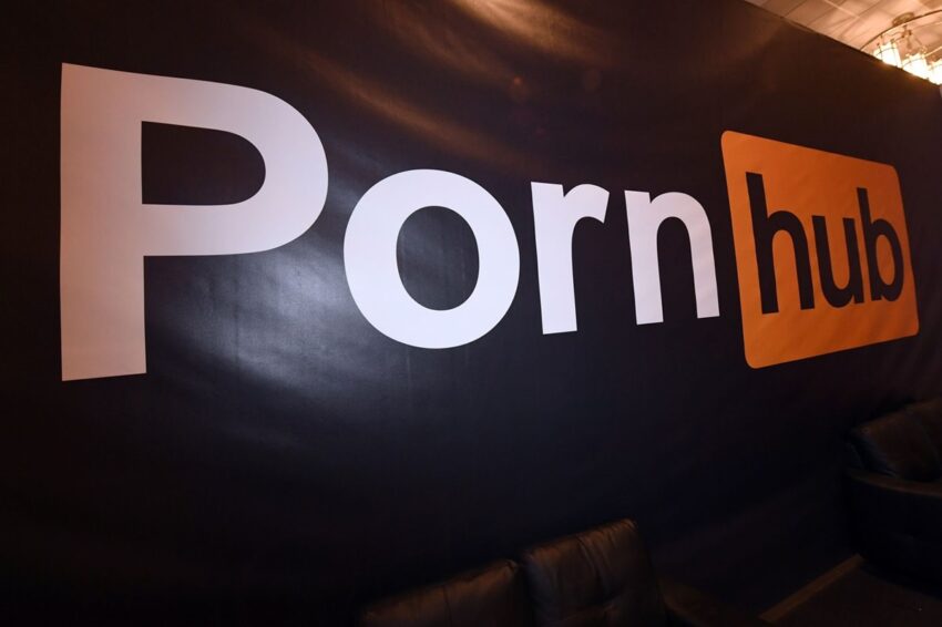 Новини світу - Влада Франції відповіла Pornhub на заяву щодо намірів покинути країну