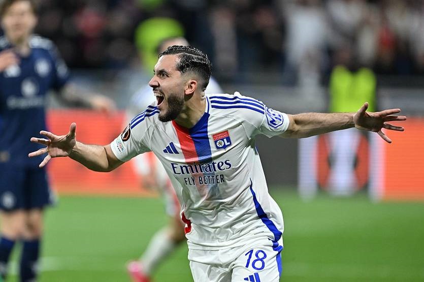 Новини спорту - Зірка Ліона незабаром підсилить склад Манчестер Сіті