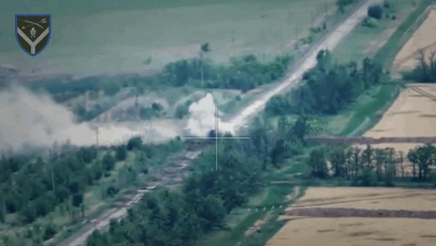 Новини України - ЗСУ розбили російський бронештурм на сході