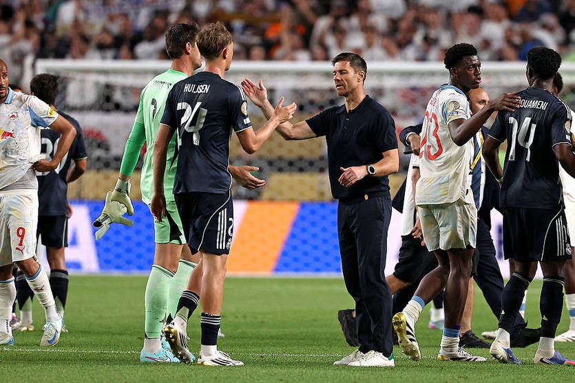 Новини спорту - Алонсо високо оцінив гру Куртуа у поєдинку з Боруссією Дортмунд