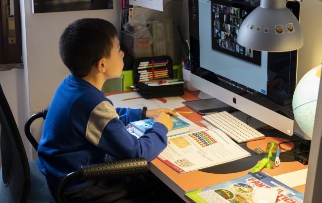 Новини України - Дистанційне навчання не скасовано &ndash; однак є нововведення для шкіл