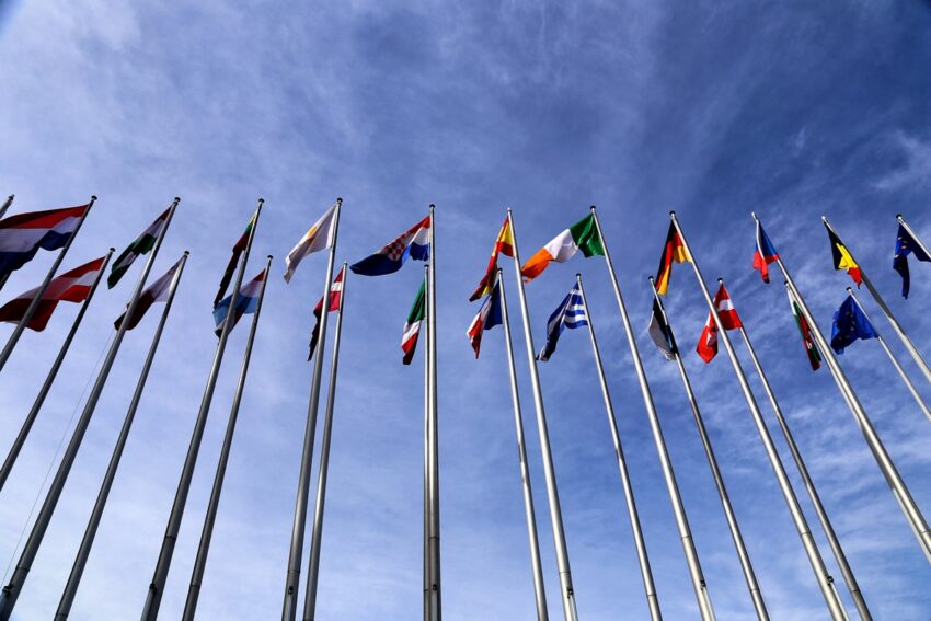 Новини світу - Дві країни блокують 18-й пакет санкцій проти Росії - ЗМІ