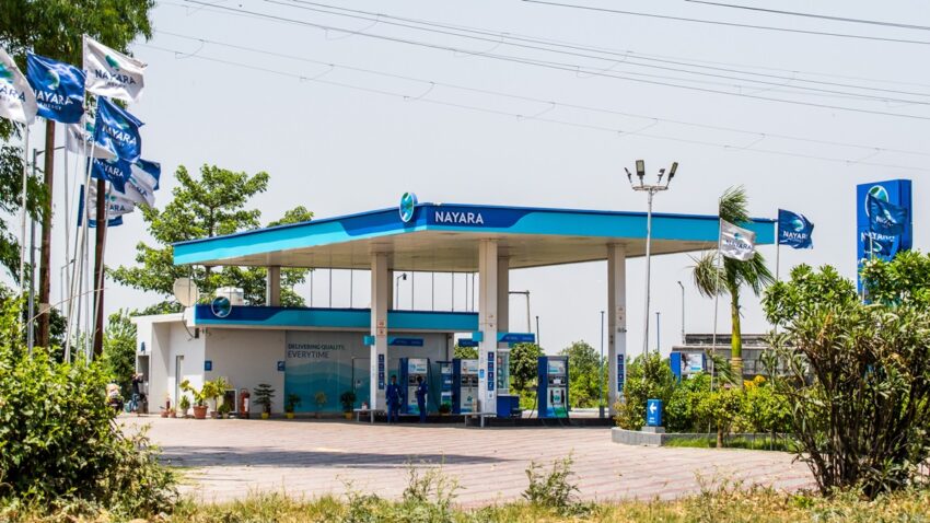 Новини бізнесу - Індійська "дочка" Роснафти скоротила переробку після санкцій ЄС - ЗМІ
