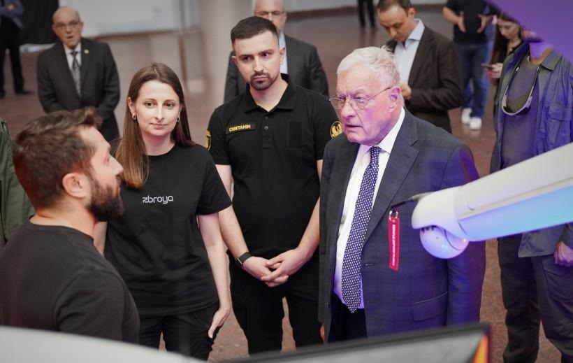 Новини України - Келлогу показали дрони українського виробництва