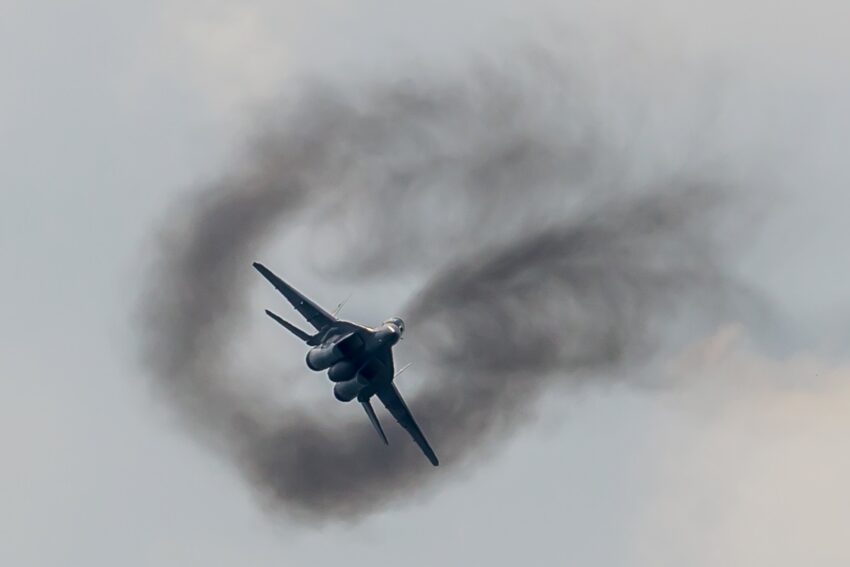 Новини світу - Китай застосував лазер проти німецького літака під час місії ЄС