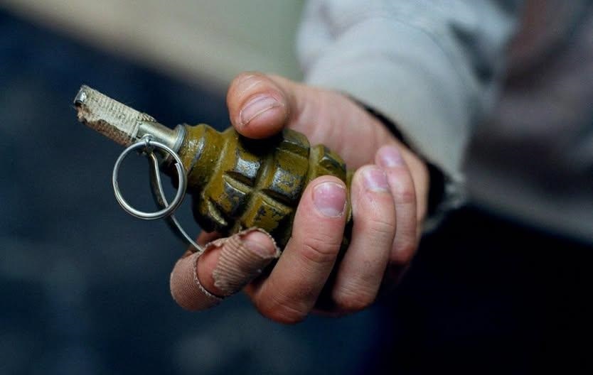 Новини України - На Сумщині загинув юнак від вибуху гранати на власному подвір'ї