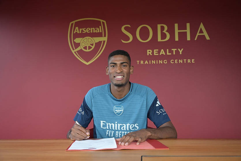 Новини спорту - Нарешті: гравець Валенсії, помічений завчасно, офіційно став "каноніром"