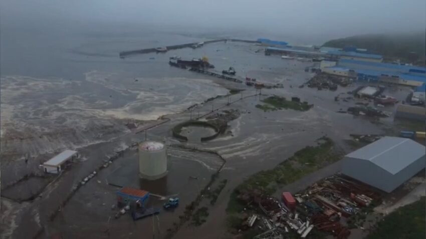 Новини світу - Наслідки потужного землетрусу в РФ: що відомо