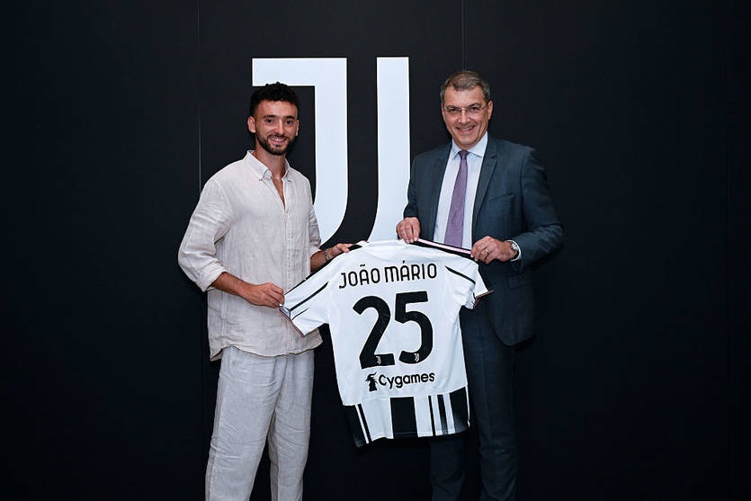 Новини спорту - Порту продав правого захисника в Ювентус