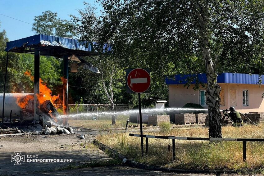 Новини України - Росіяни атакували дроном АЗС у Марганці