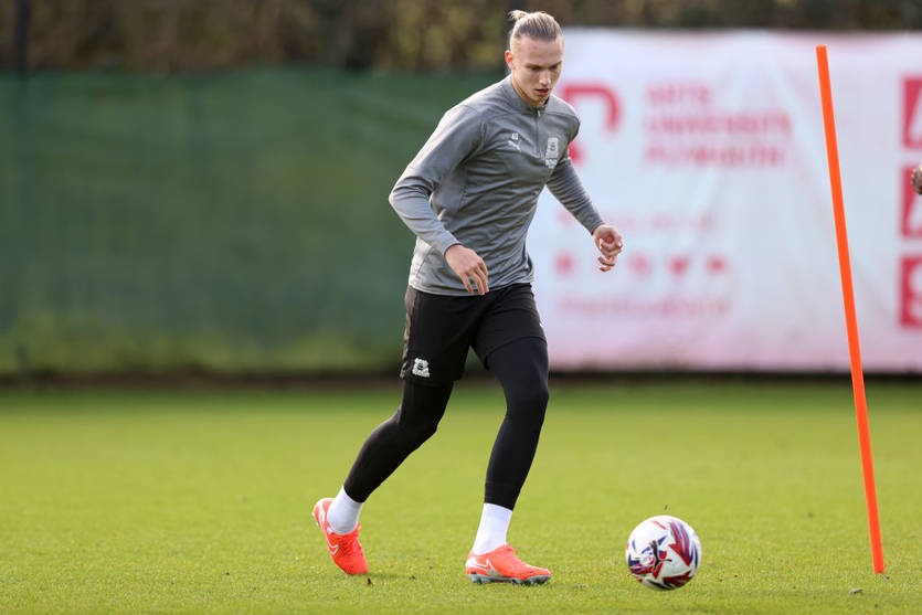 Новини спорту - Розкрита причина відсутності дебюту Таловєрова за Сток Сіті