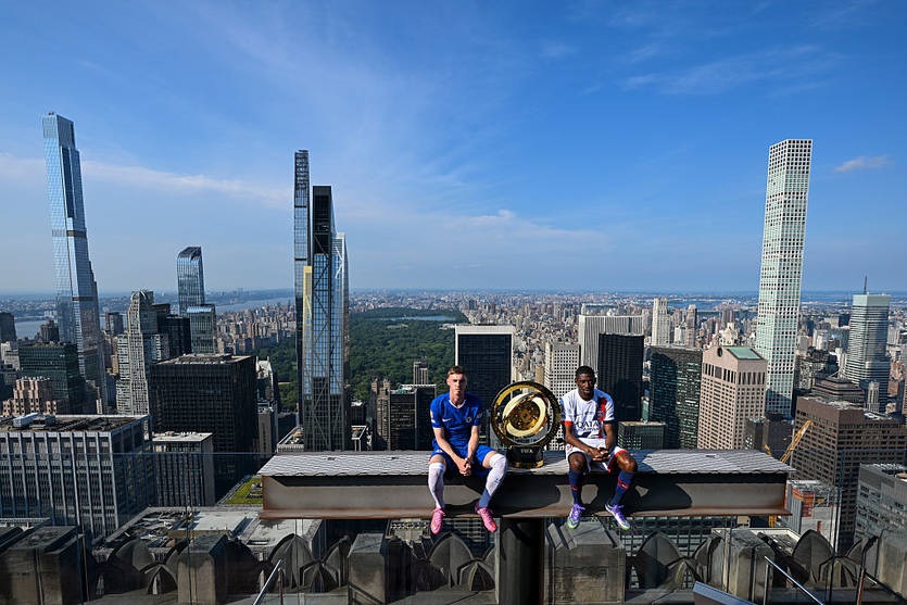 Новини спорту - Ті, що підкорили висоту: Дембеле та Палмер узяли участь у фотосесії