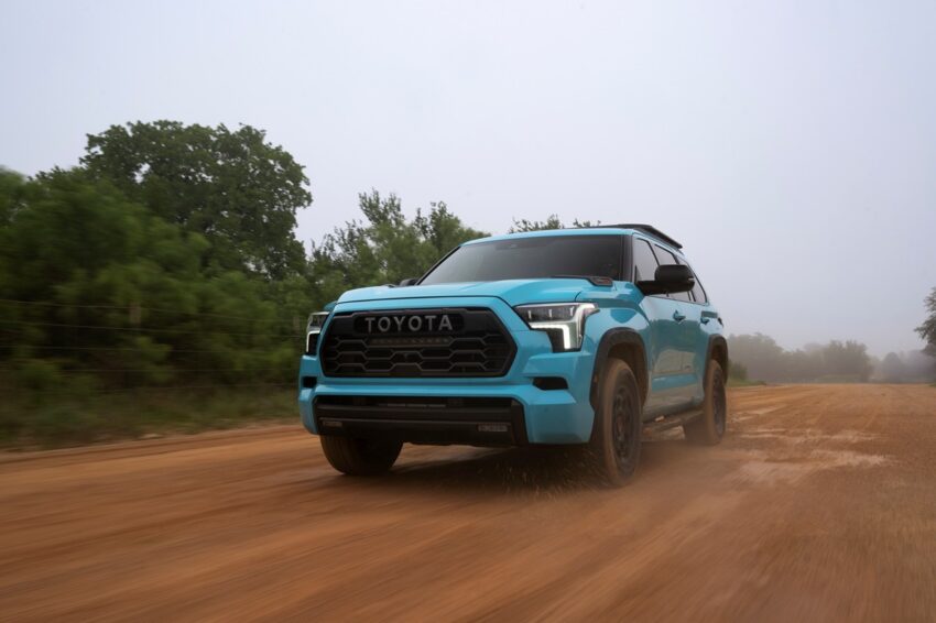 Авто новини - Toyota оновила позашляховик Sequoia