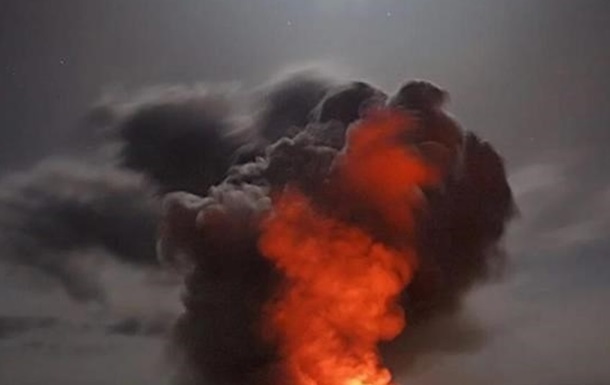 Новини України - У Миколаєві виникла пожежа через атаку російських дронів