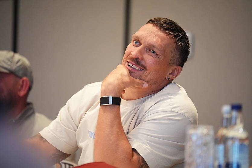 Новини спорту - Усик порівняв свої поєдинки із Ф&rsquo;юрі з польотом у космос