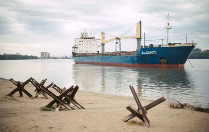 Новини України - В гирлі Дунаю підірвалося судно, є загиблі