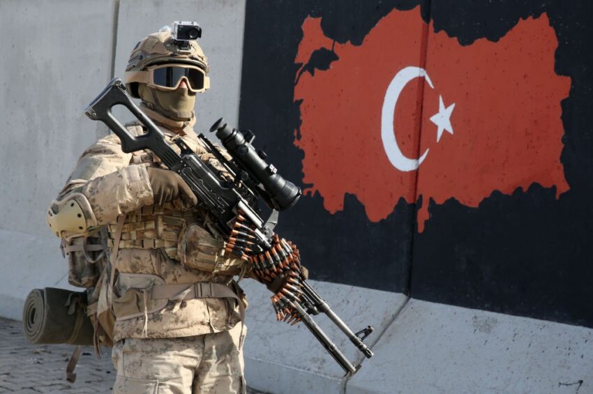 Новини світу - В Іраку 12 турецьких солдатів загинули під час операції, отруївшись метаном