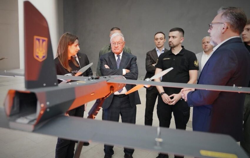 Новини світу - "Вони вражають": Келлог поділився враженнями про українські дрони