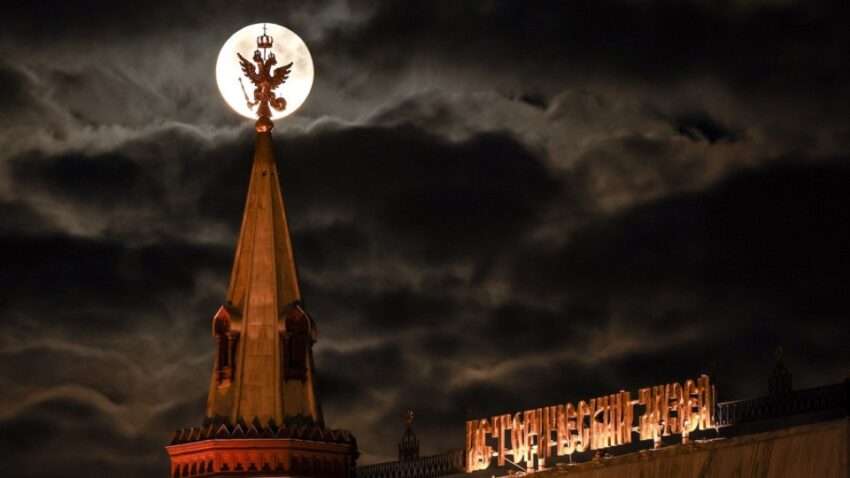 Новини світу - За період війни в РФ за загадкових обставин померло 20 чиновників - ЗМІ