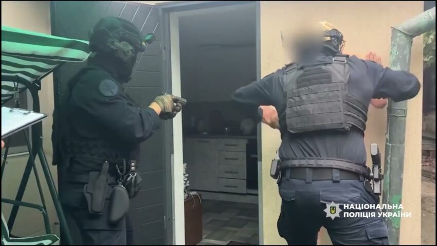 Ошукали українців на 2 млн грн: поліція спільно з молдавськими колегами викрила злочинне угруповання