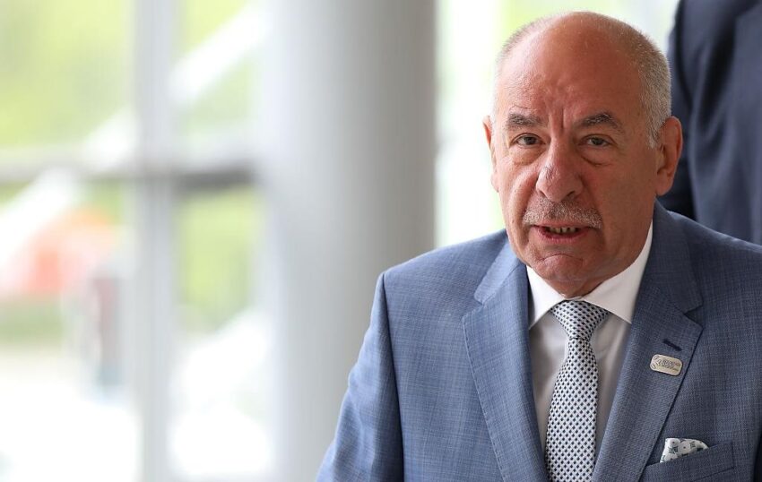 Новини політики - Атака на Закарпаття: президент Угорщини видалив з допису згадку про РФ