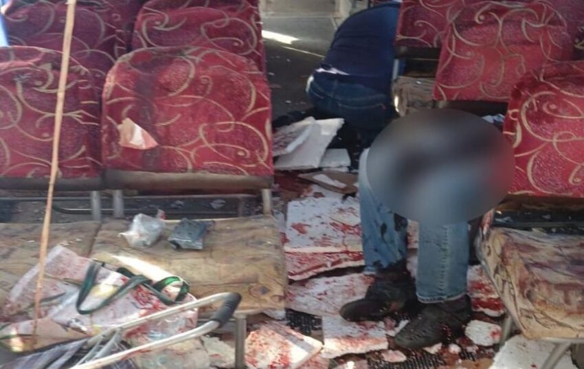 Новини України - Росіяни повторно вдарили по автобусу у Херсоні, постраждали поліцейські