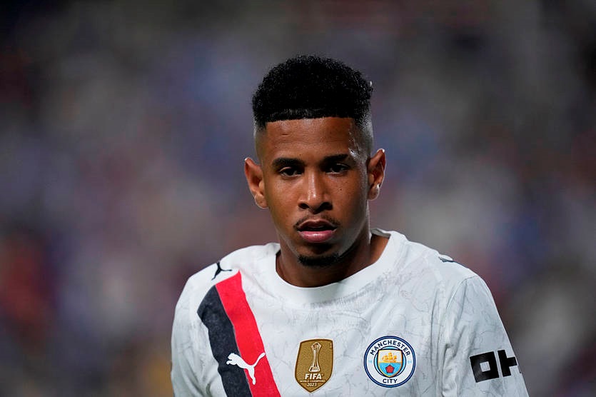 Новини спорту - Тоттенгем проявляє інтерес до вінгера Манчестер Сіті