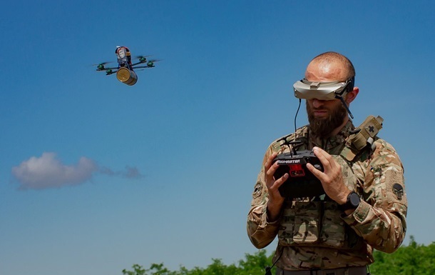 Новини України - Визначено перелік з 46 підрозділів для операторів дронів за Контрактом 18-24