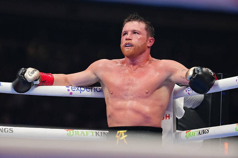 Новини спорту - Альварес потребує операції після поразки від Кроуфорда