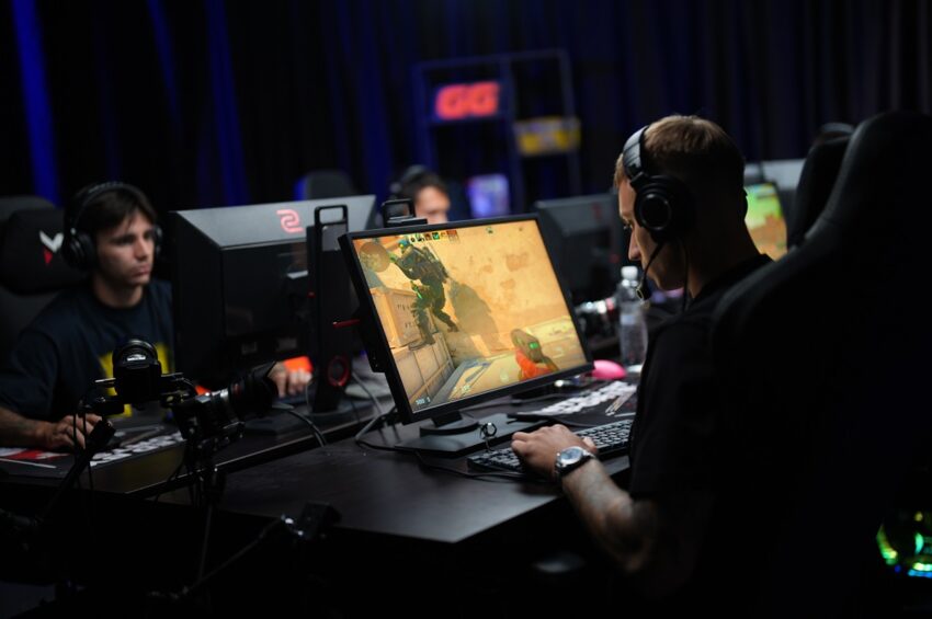 Новини спорту - Бражко і Шапаренко в клатчі, NAVI в новому складі, Тремба і Міхієнко в коментаторській