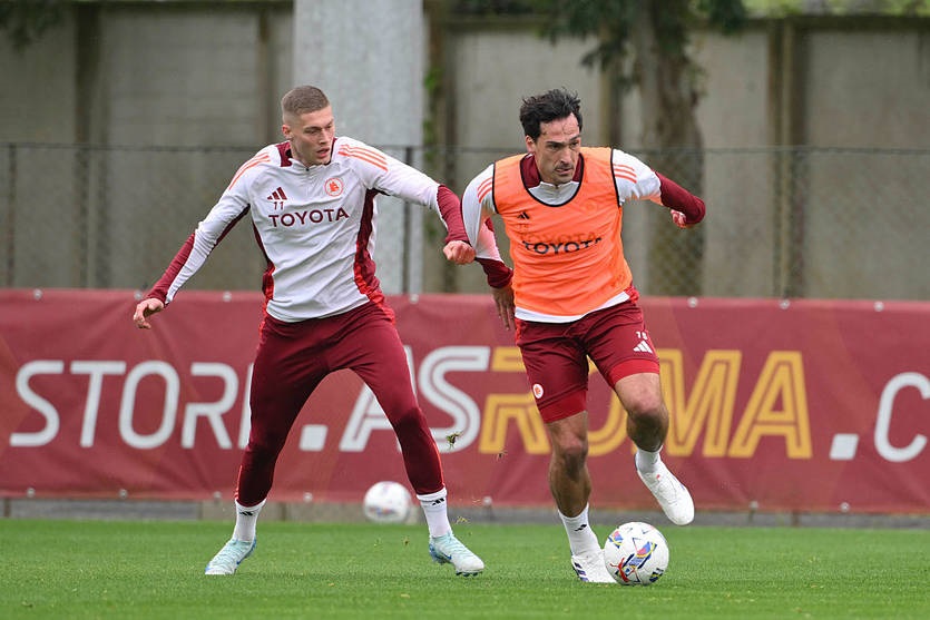 Новини спорту - Друг Довбика привітав його з дебютним голом сезону