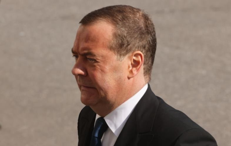 Новини світу - Медведєв заявив, що Трамп в "альтернативній реальності"